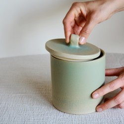 Borcan ceramic cu capac pentru maia - Vernil, 1l