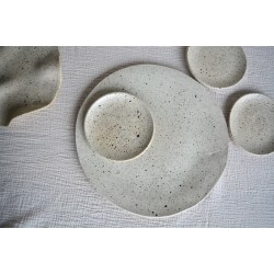 Farfurie/ Platou rotundă  – Crem Speks, diametru 30 cm