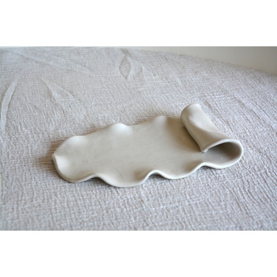 Farfurie / Tavă asimetrică M – Cream, 21 x 13 cm